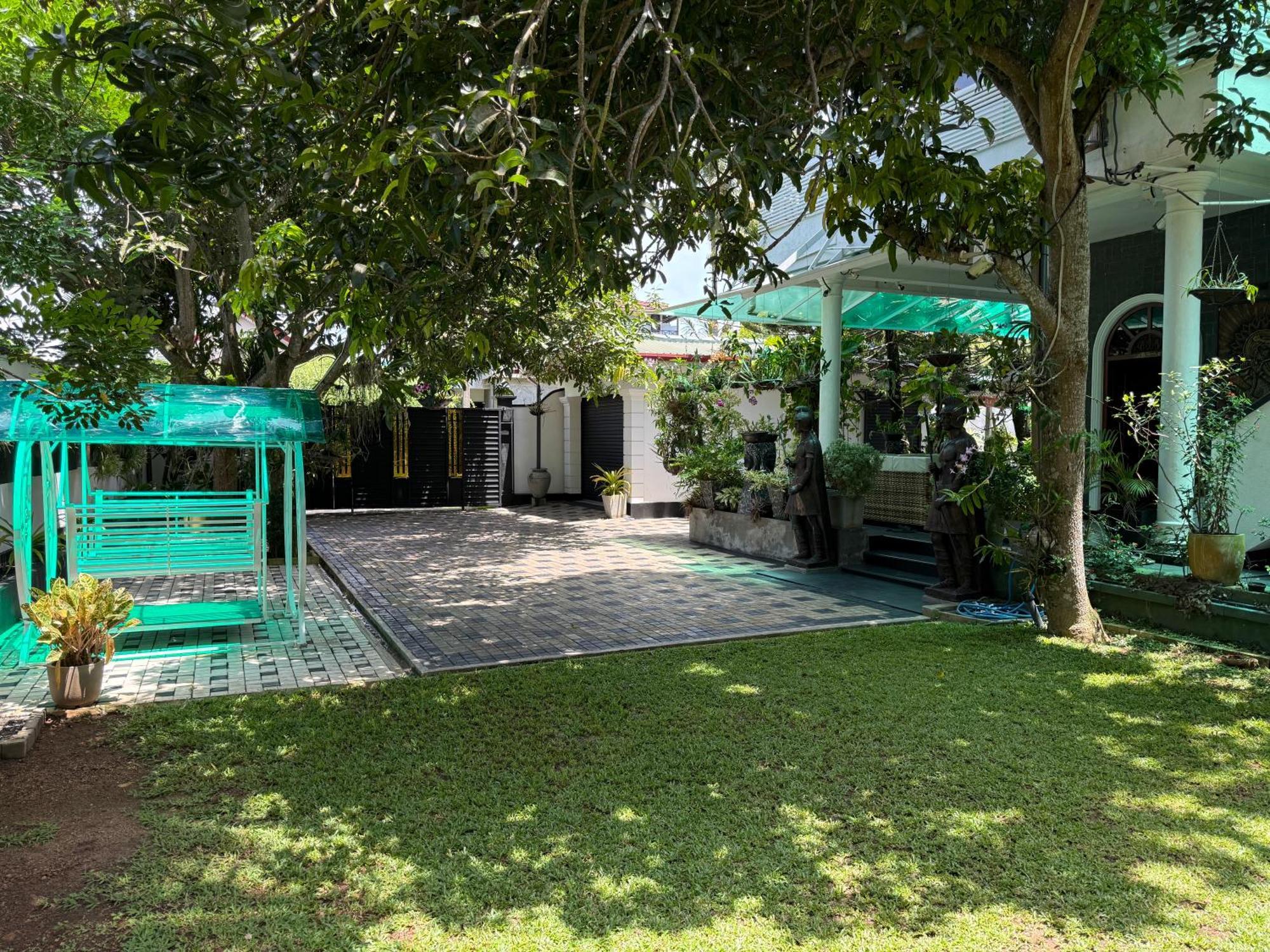 Avon Villa Hikkaduwa Exterior foto