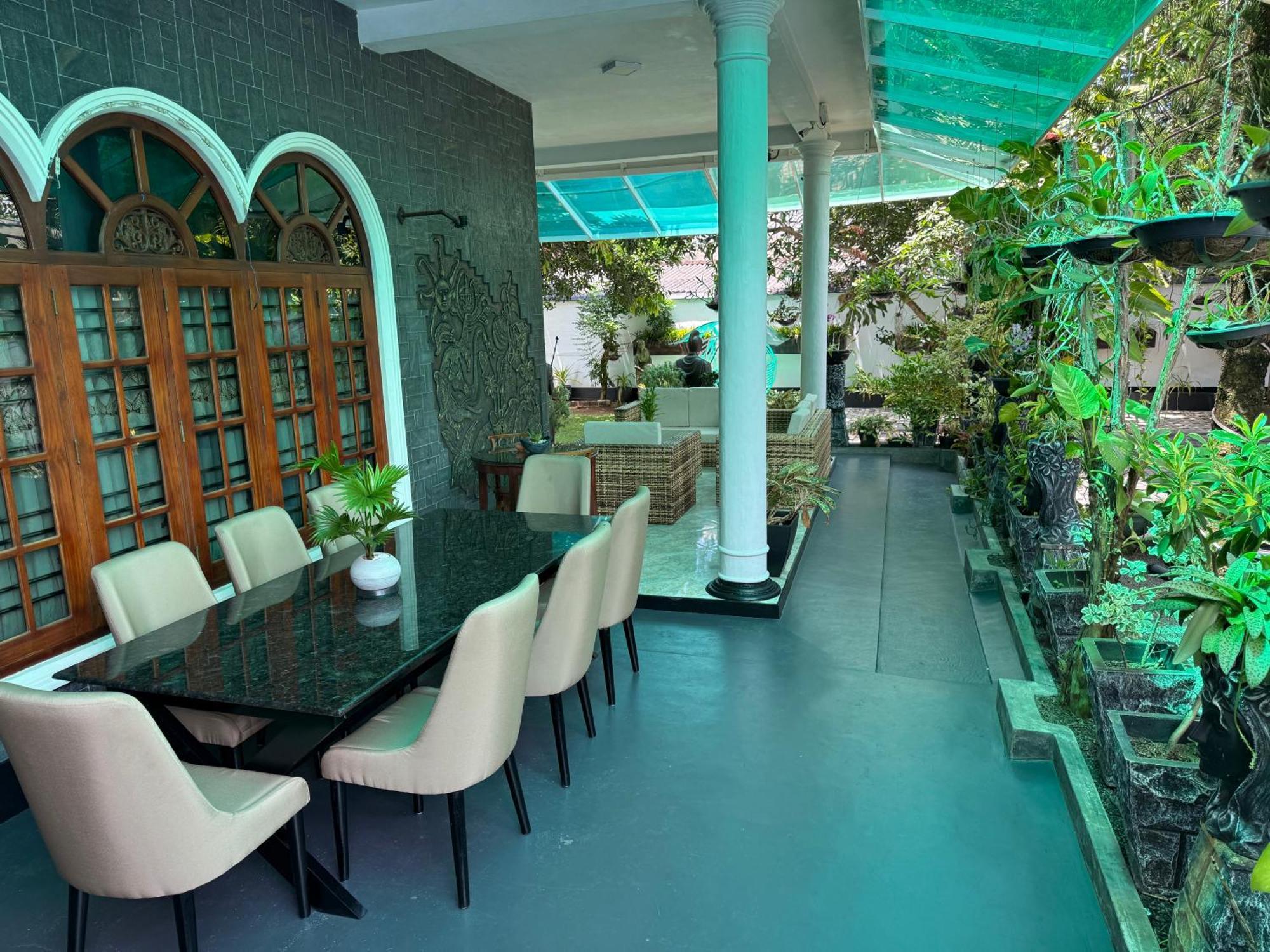 Avon Villa Hikkaduwa Exterior foto